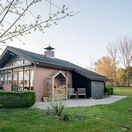 Loohuisje 32 Holiday home *